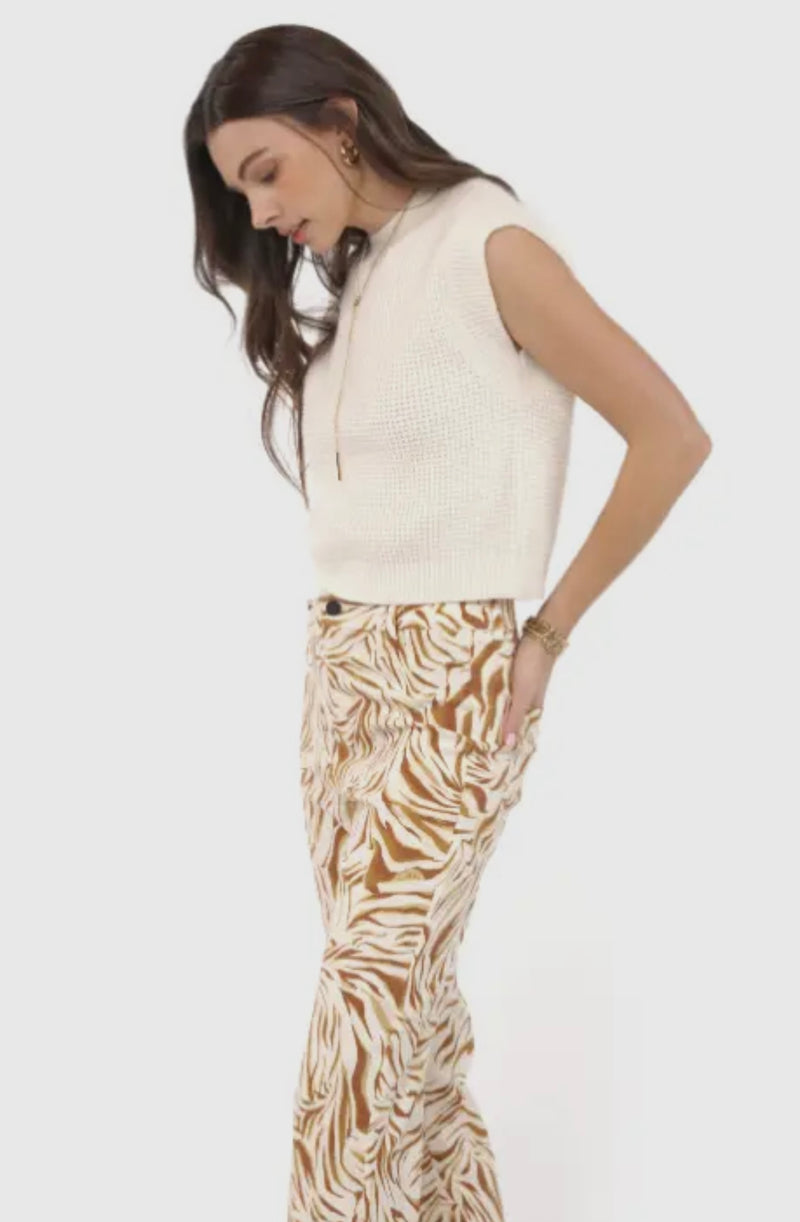 Sadie & Sage Ivory Chill Beats Sleeveless Sweater