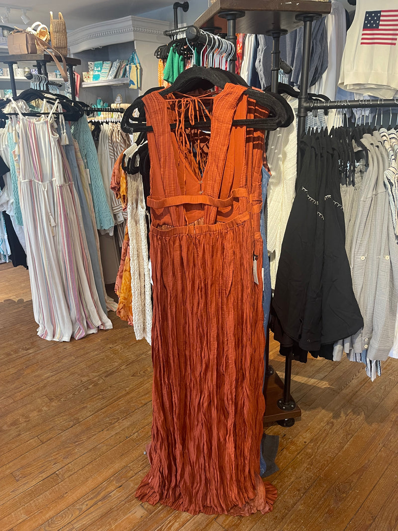 ASTR Rust Tesni Crinkle Deep VNeck Side Slit Strappy Back Maxi Dress