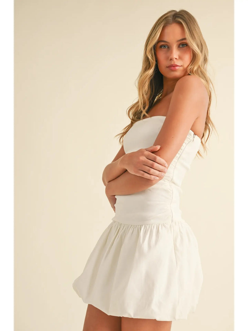 Klesis White Stretchy Strapless Ruched Drop Waist Balloon Mini Dress